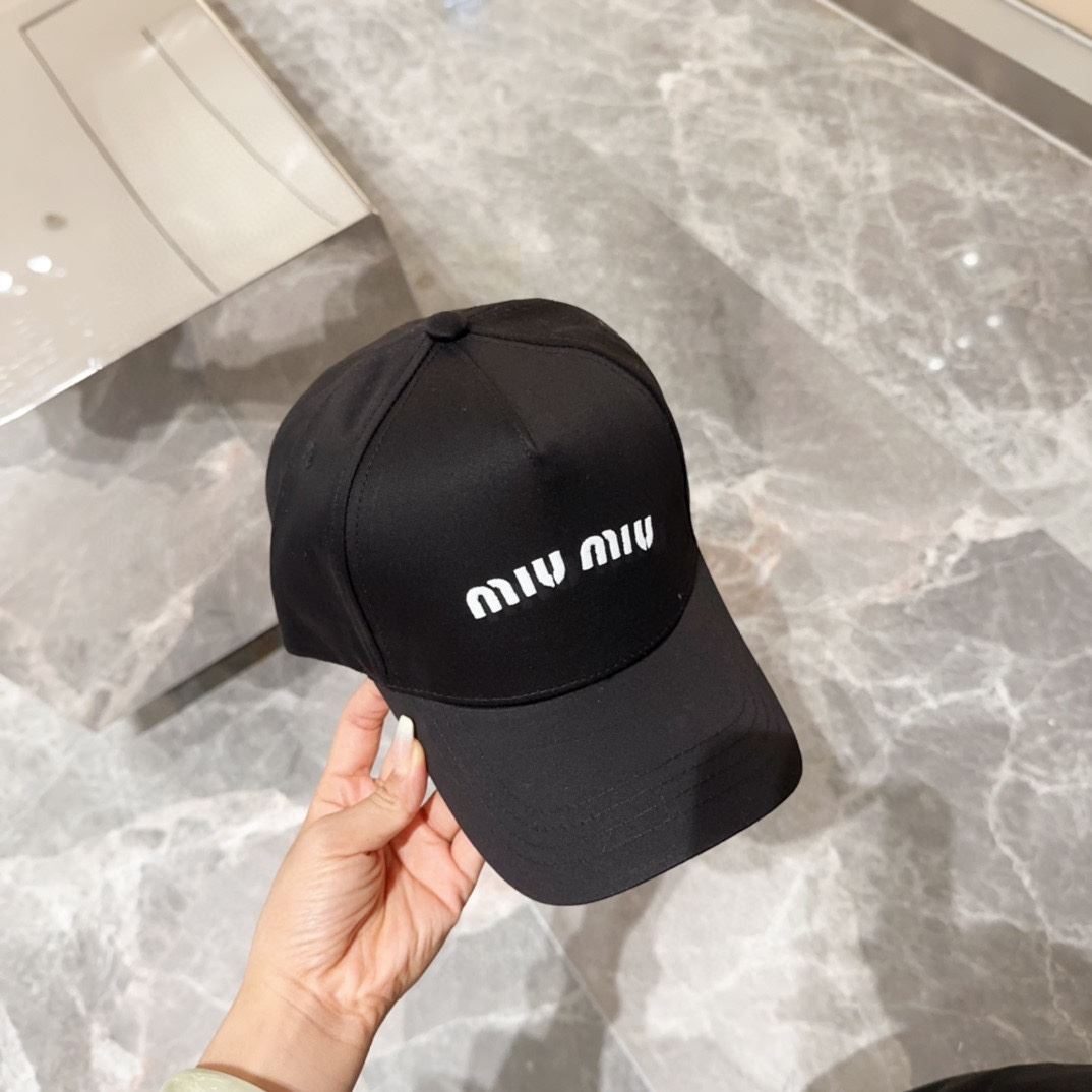 Miu Miu Caps